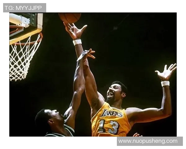 巴里-布朗再次荣膺周最佳球员:篮球场上的传奇再现